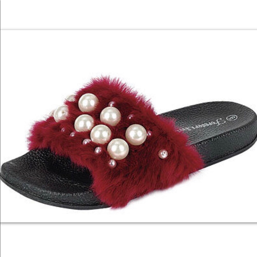 PEARL FURRY BURGUNDY EMBELLISHED SLIDE